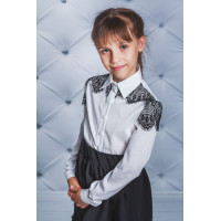 Красивая блузка для девочки с черным гипюром